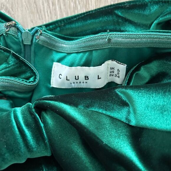 Club L London Green Ruched Off-Shoulder Cocktail Gown - Picture 6 of 11